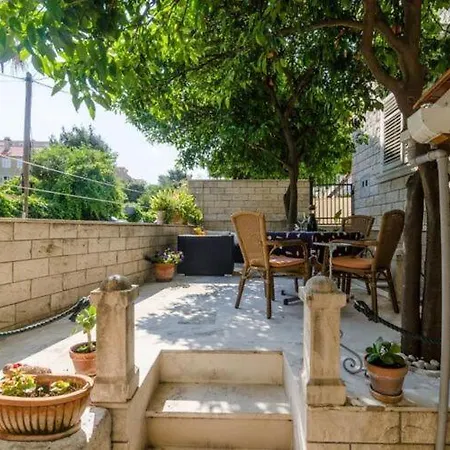 Wild Orange- One Bedroom With Terrace Διαμέρισμα Ντουμπρόβνικ