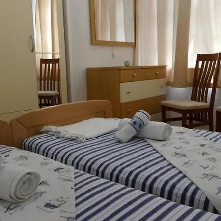 Wild Orange- One Bedroom With Terrace Διαμέρισμα