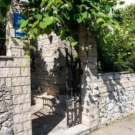 Διαμέρισμα Wild Orange- One Bedroom With Terrace
